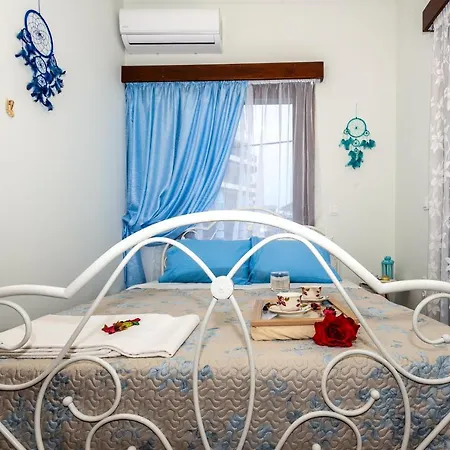 Stratos Seaside Corner Apartment Rethymno  Exterior photo