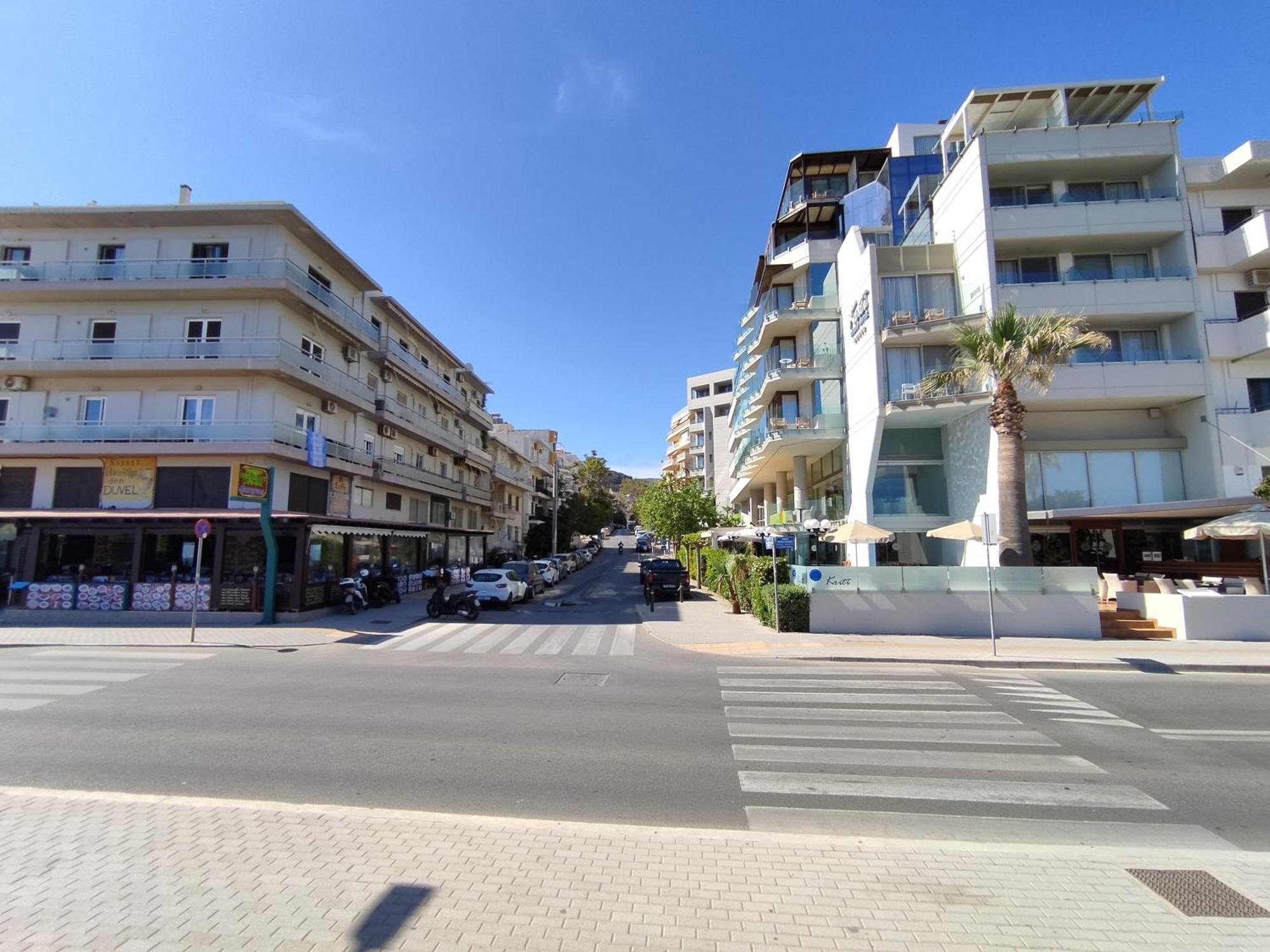 Stratos Seaside Corner Rethymno (Crete)